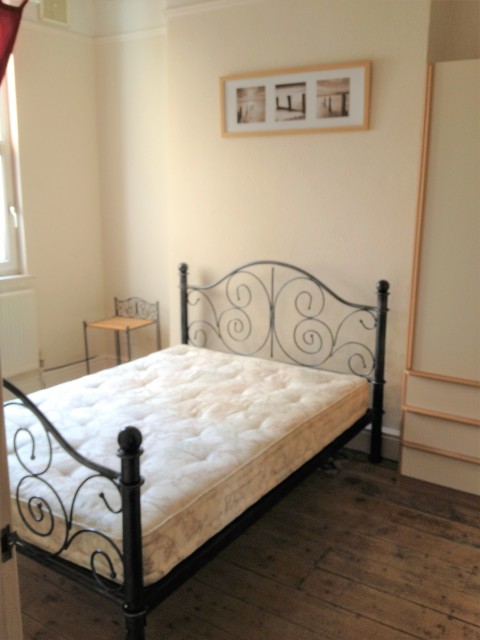 Click the photo for more details of Bedford Park, Ground Floor Flat, Plymouth