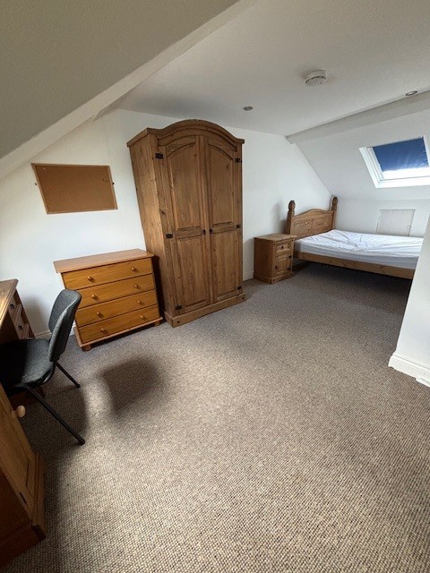 Hill Park Crescent - Plymouth - Devon - PL4