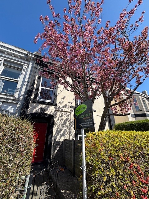 Hill Park Crescent - Plymouth - Devon - PL4
