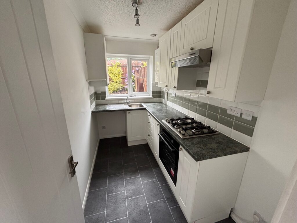 Barnfield Drive - Plymouth - Devon - PL7