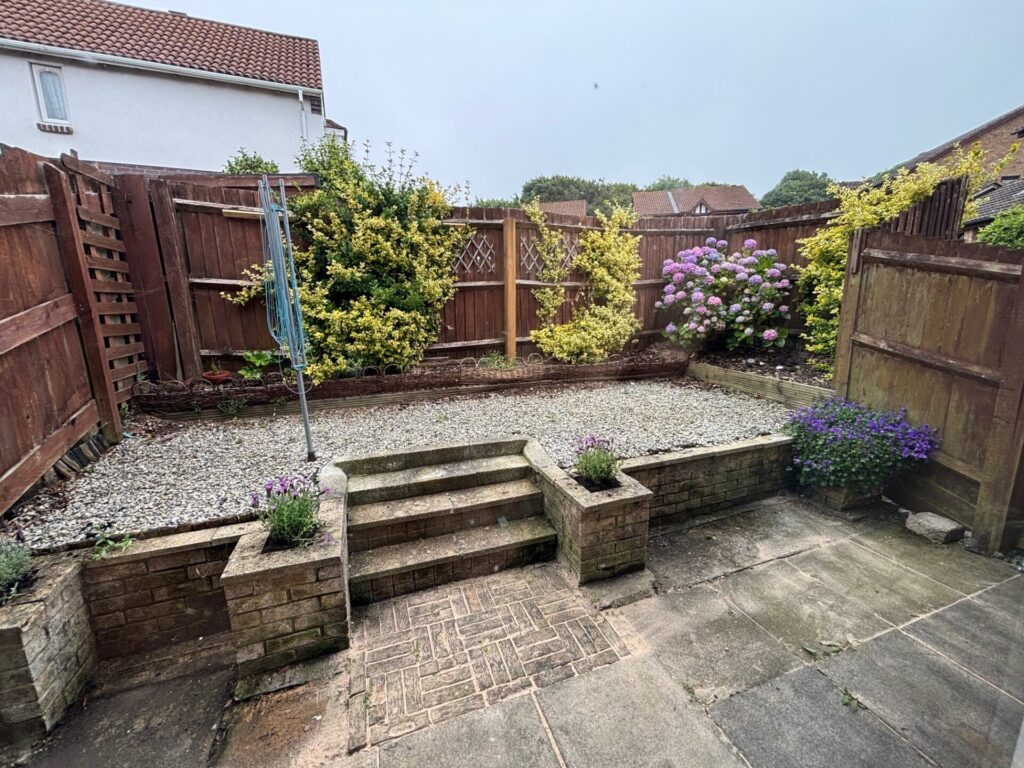 Barnfield Drive - Plymouth - Devon - PL7