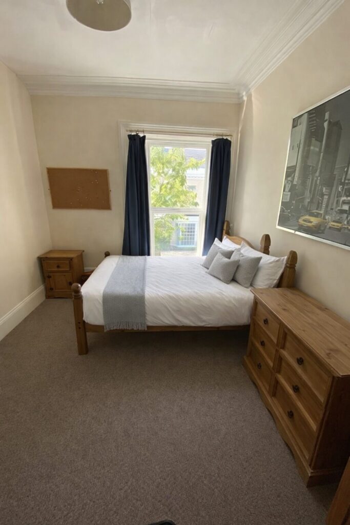 Hill Park Crescent - Plymouth - Devon - PL4