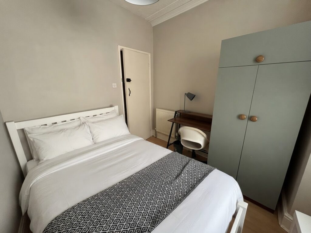 Clifton Place - plymouth - Devon - pl4