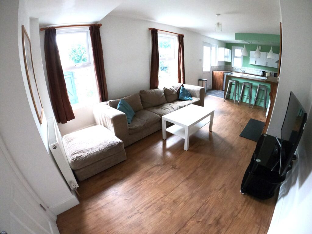 Salisbury Road - Plymouth - Devon - PL4