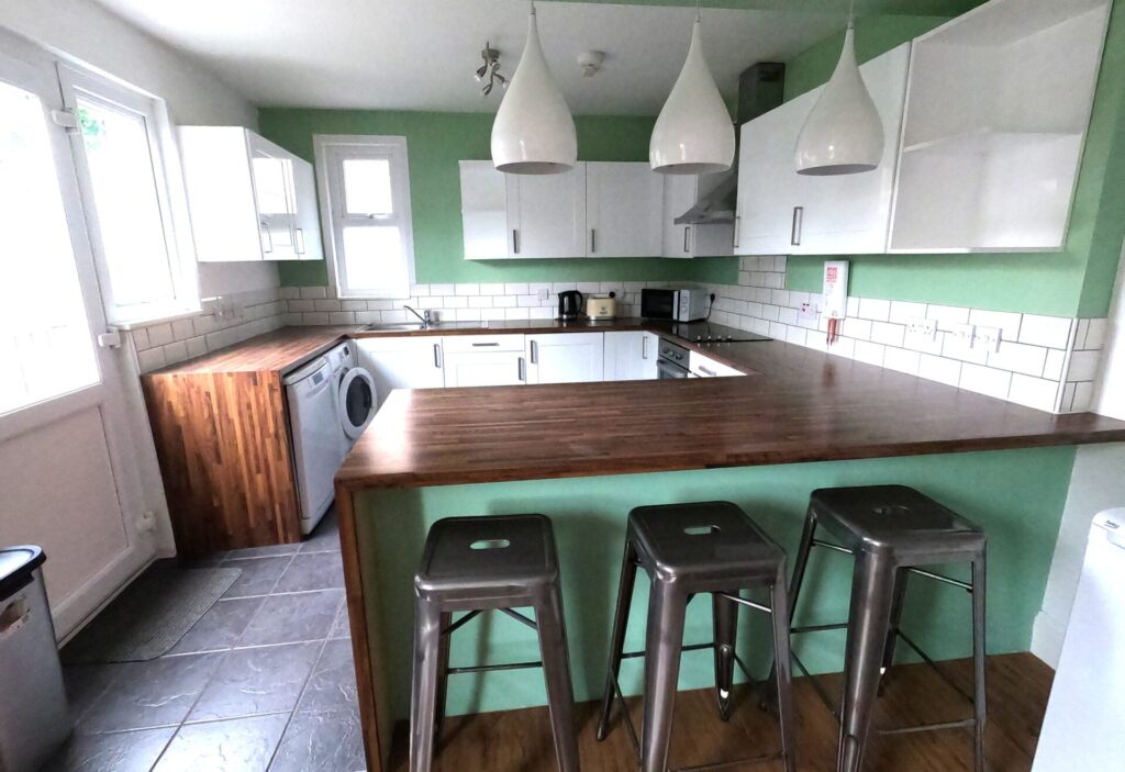 Salisbury Road - Plymouth - Devon - PL4