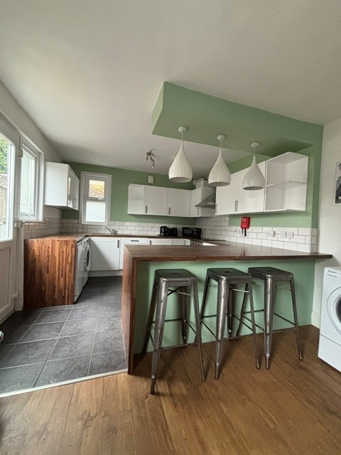 Salisbury Road - Plymouth - Devon - PL4