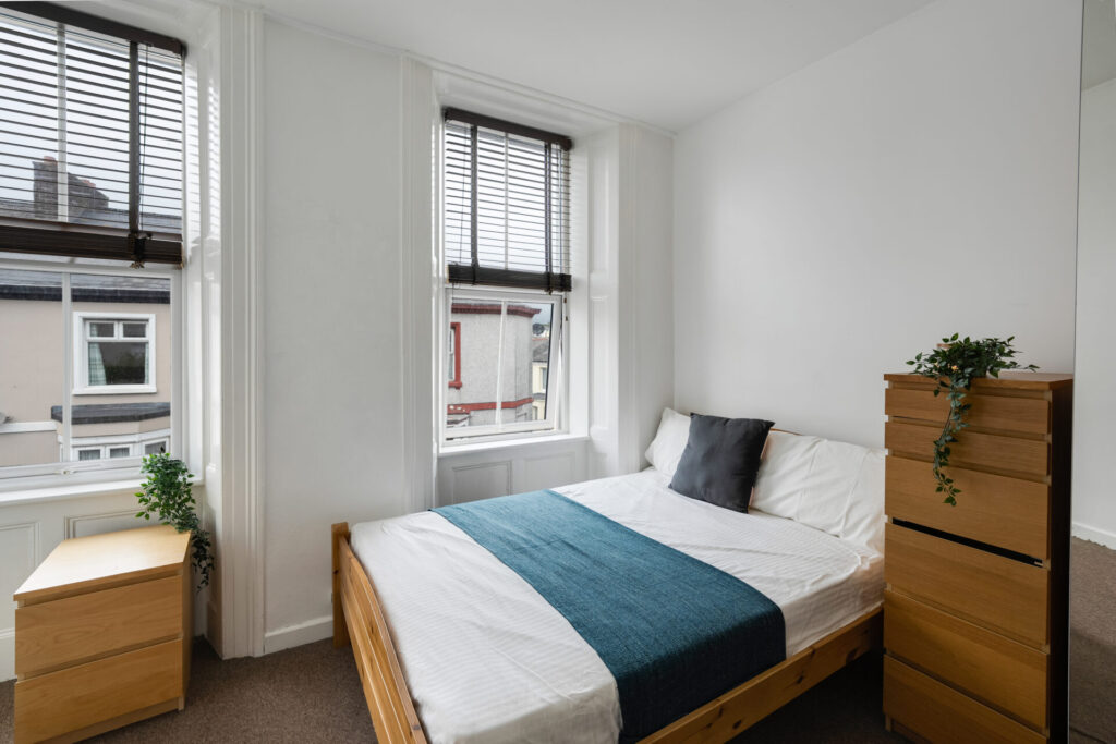 Kensington Rd - Plymouth - Devon - PL4