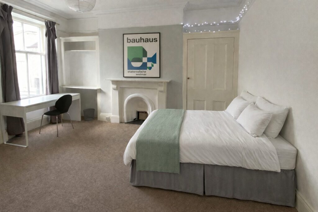 Salisbury Road - Plymouth - Devon - PL4