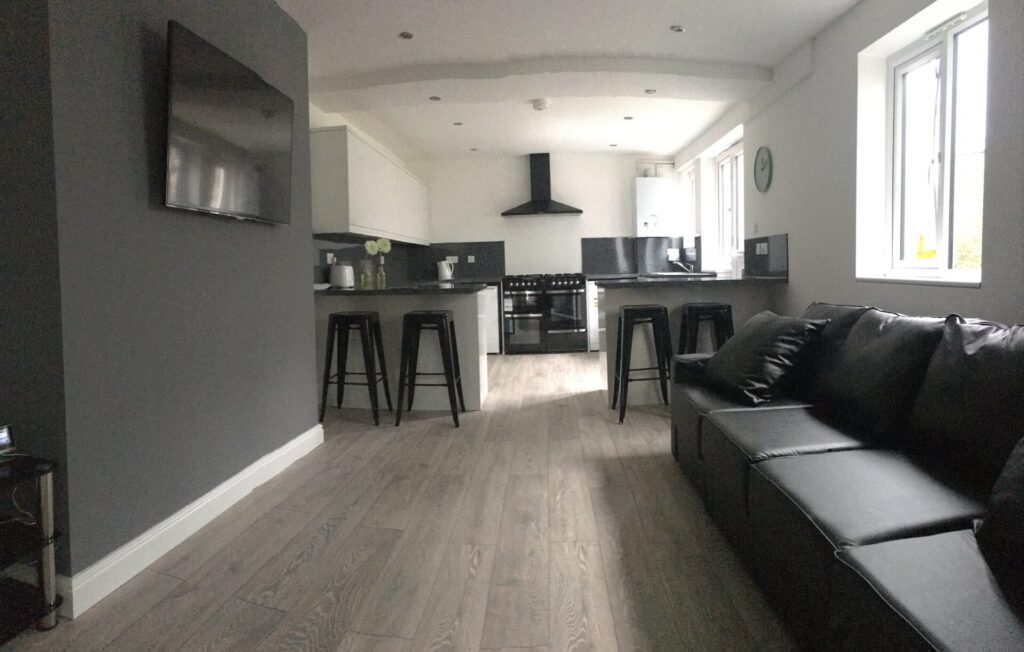 Salisbury Road - Plymouth - Devon - PL4