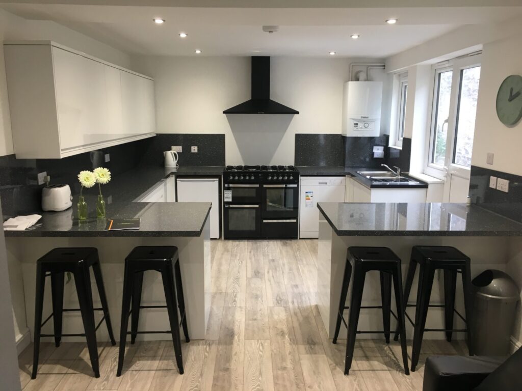 Salisbury Road - Plymouth - Devon - PL4