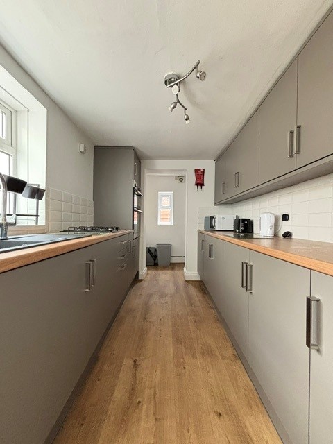 Clifton Place - Plymouth - Devon - PL4